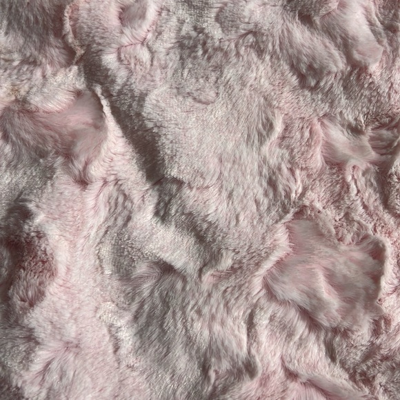 Girls Pink Fuzzy The North Face Vest - Picture 4 of 4